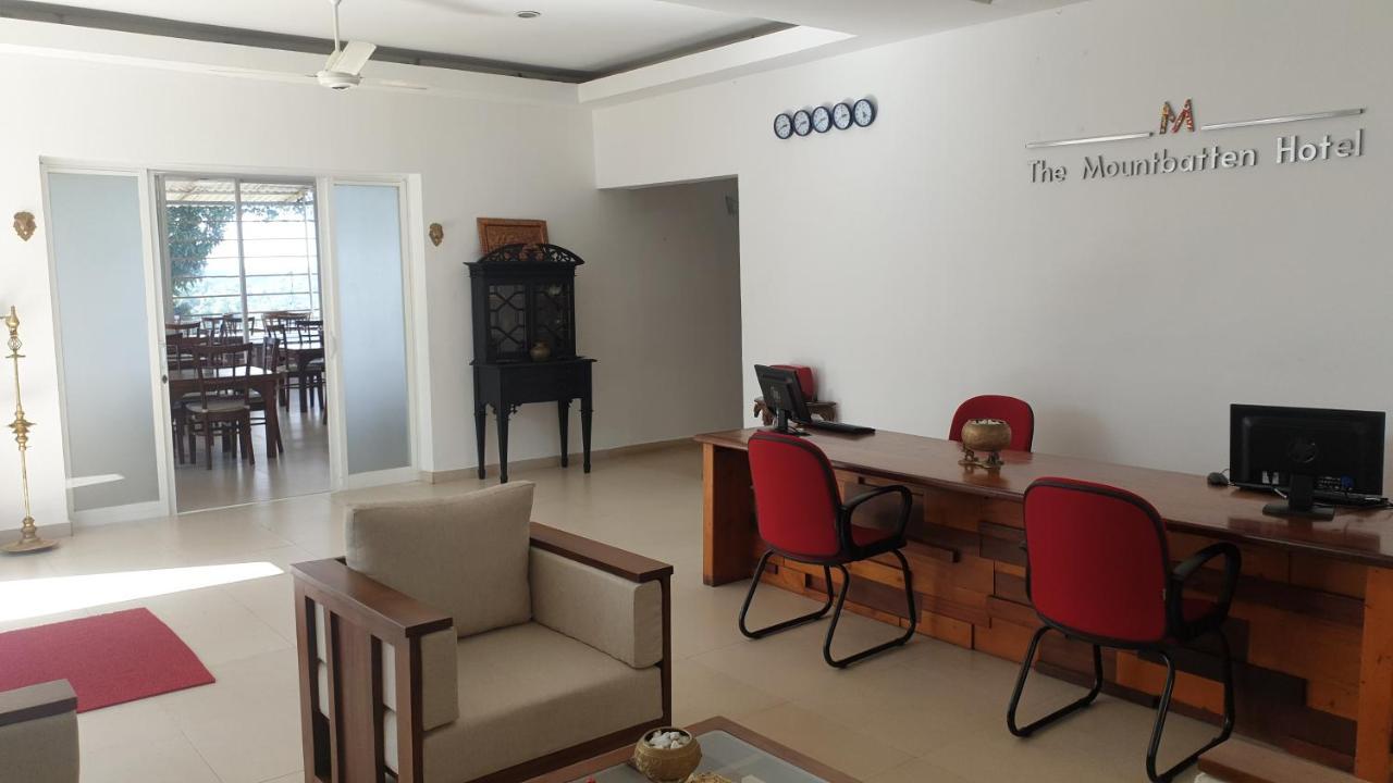 The Mountbatten Hotel Kandy Extérieur photo